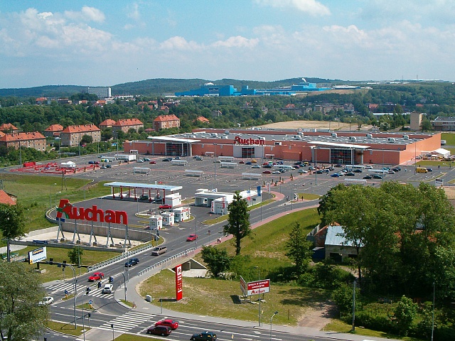Budowa Centrum Handlowego “AUCHAN” w Wałbrzychu przy ul. Wieniawskiego.jpg